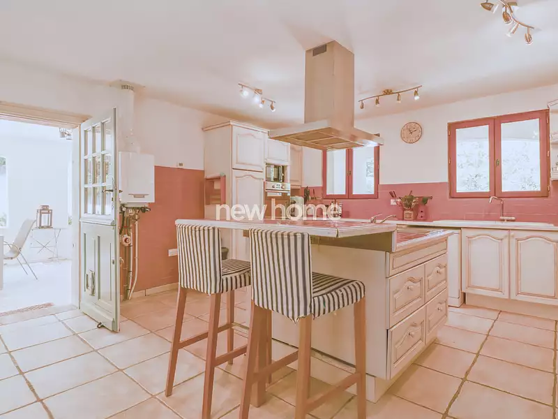 Maison, 190 m²