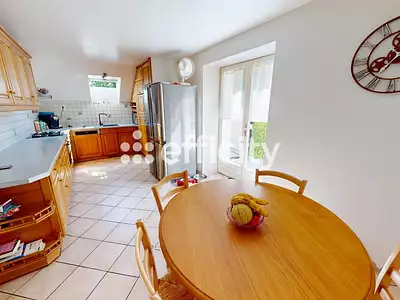 Maison, 210 m²