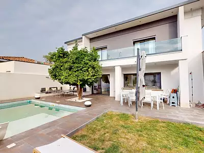 Maison, 193 m²