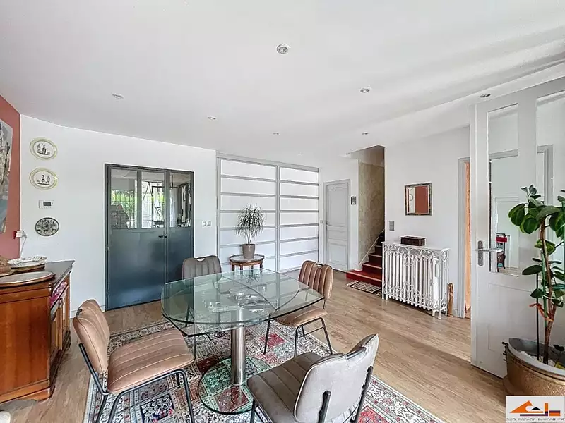 Maison, 157 m²