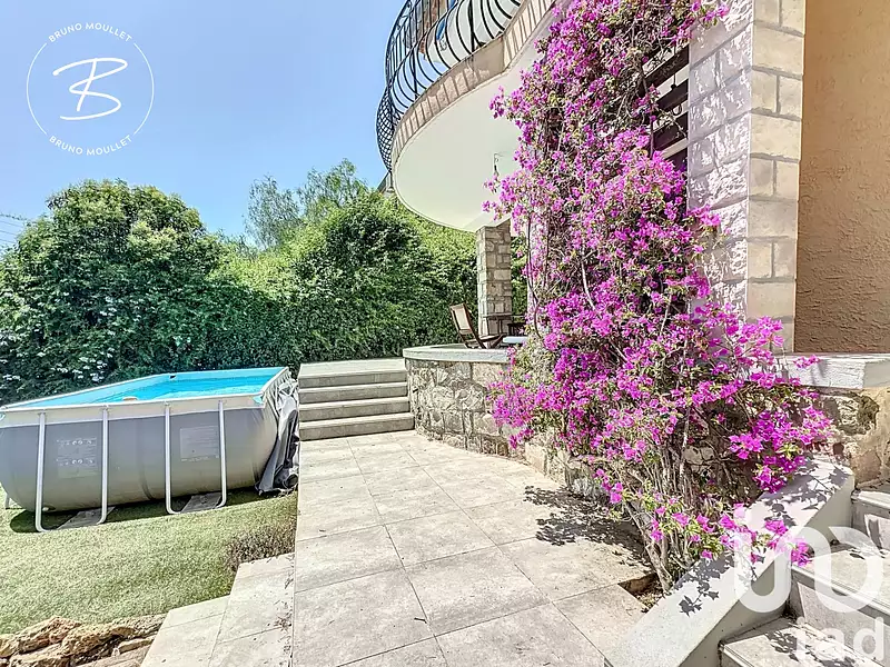 Maison, 180 m²