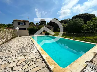 Maison, 153 m²