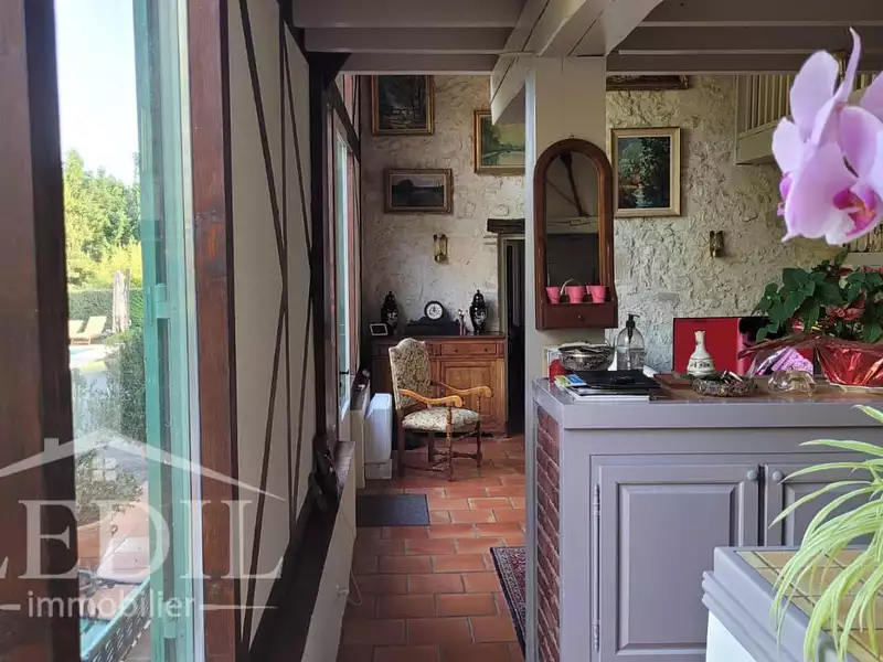 Maison, 230 m²
