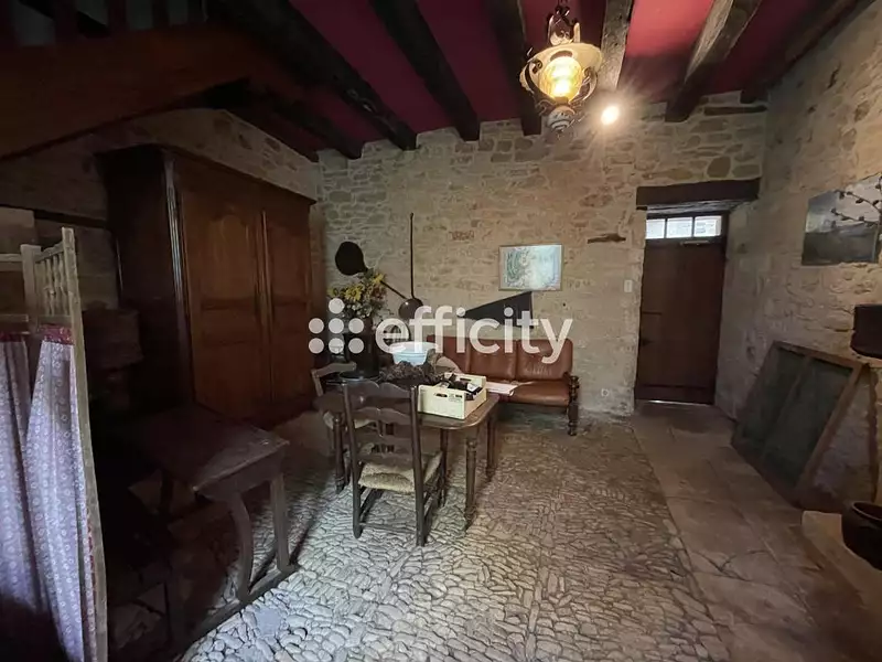 Maison, 1 875 m²