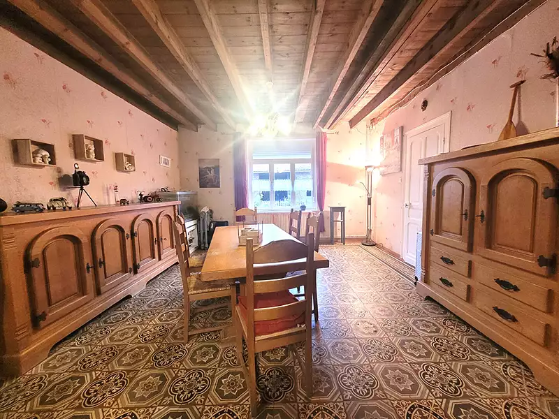 Maison, 225 m²