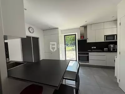 Maison, 281 m²