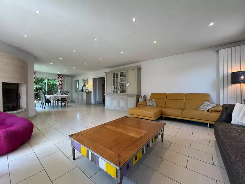 Maison, 208 m²