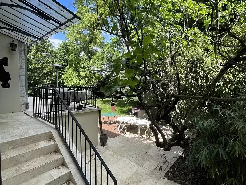Maison, 242 m²