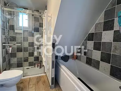 Maison, 77 m²
