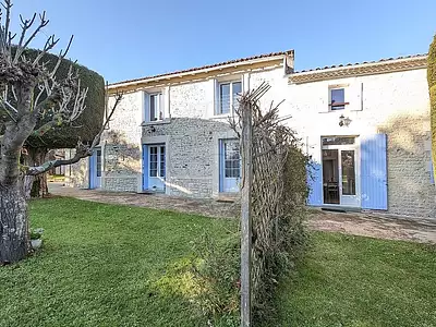 Maison, 374 m²