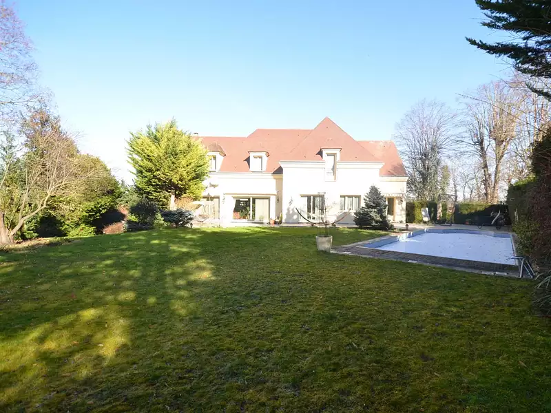 Maison, 400 m²