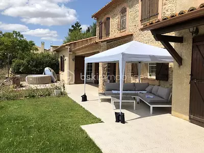 Maison, 180 m²