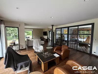 Maison, 230 m²