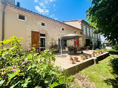 Maison, 616 m²