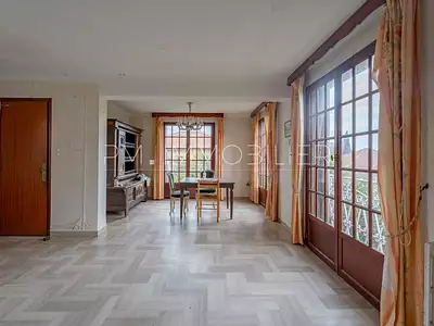 Maison, 235 m²