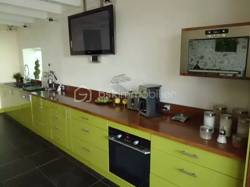 Maison, 208 m²
