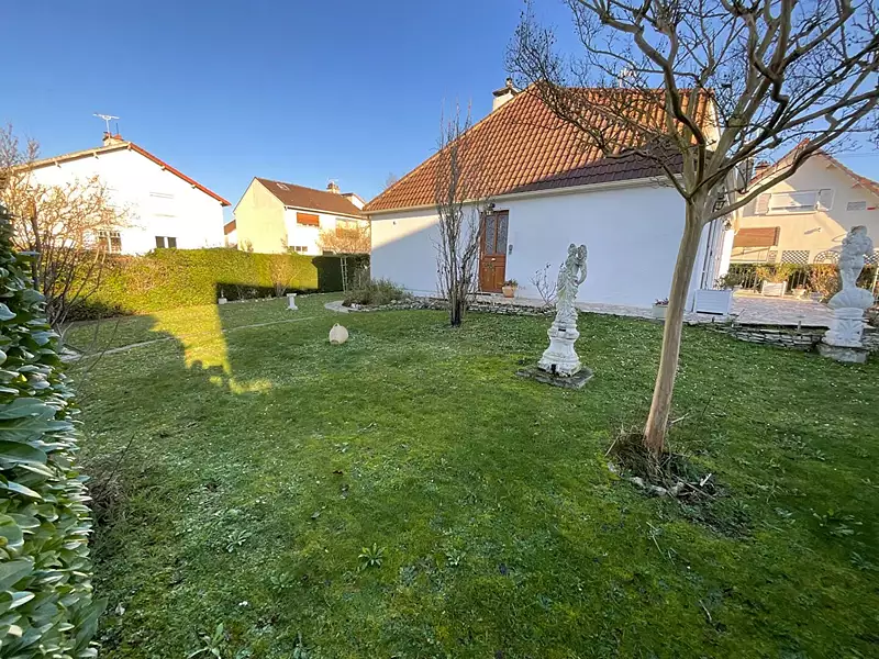 Maison, 145 m²