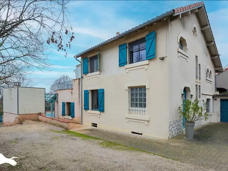 Maison, 250 m²