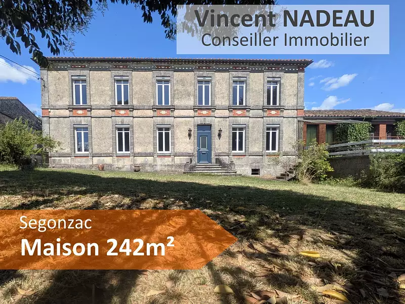 Maison, 242 m²