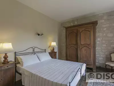 Maison, 331 m²