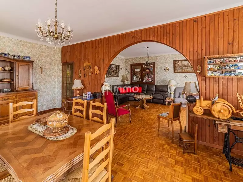 Maison, 268 m²