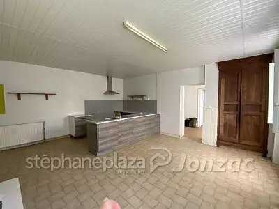 Maison, 151 m²