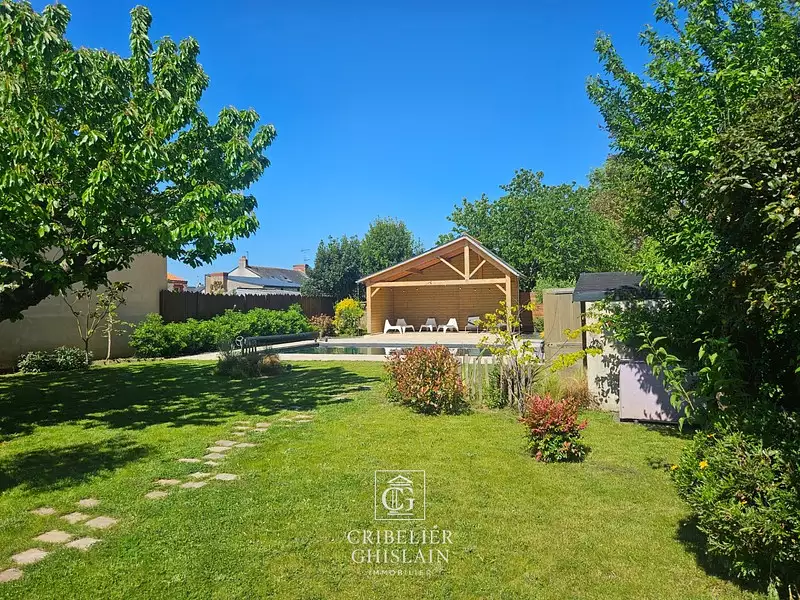 Maison, 250 m²