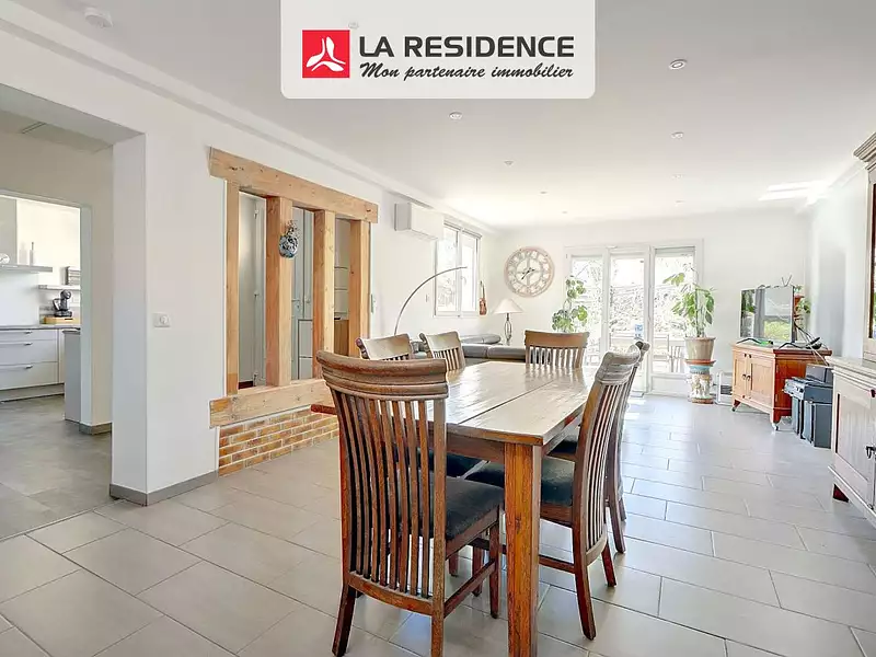 Maison, 99 m²