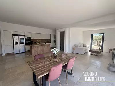 Maison, 174 m²