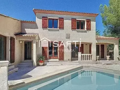 Maison, 156 m²