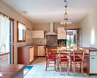Maison, 270 m²