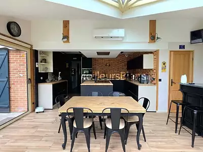 Maison, 203 m²