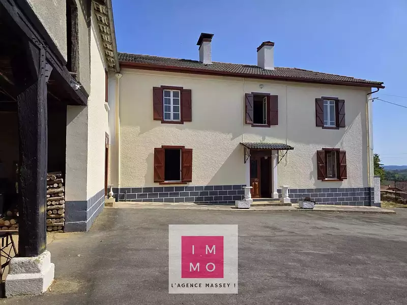 Maison, 180 m²