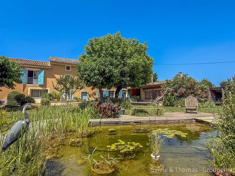 Maison, 326,6 m²