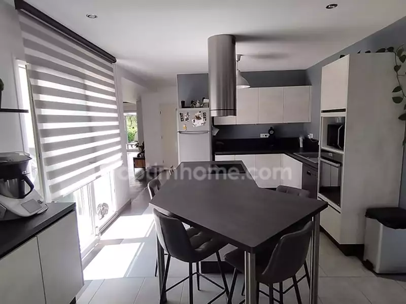 Maison, 157 m²