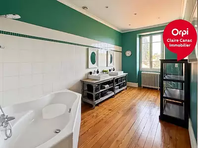 Maison, 250 m²