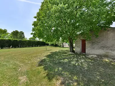 Terrain, 900 m²