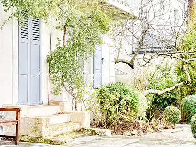 Maison, 180 m²