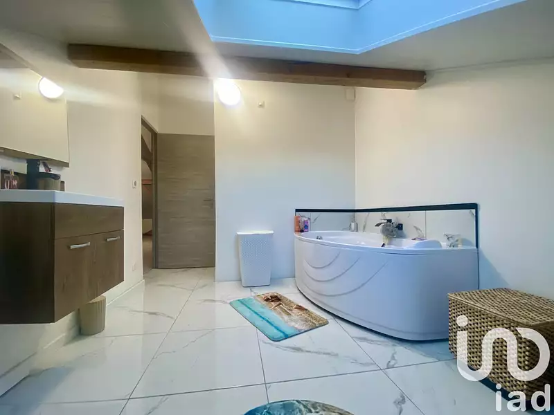 Maison, 190 m²