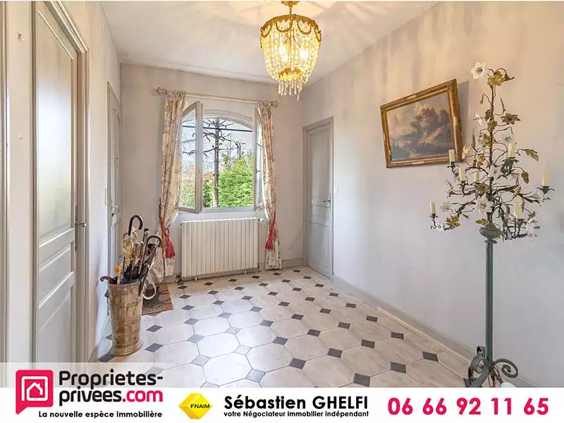 Maison, 198 m²