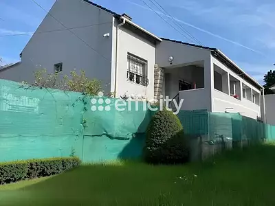 Maison, 250 m²