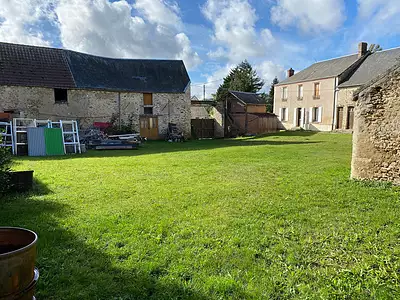 Maison, 1 100 m²
