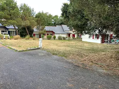 Terrain, 654 m²