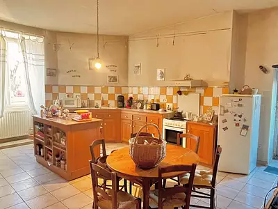 Maison, 320 m²