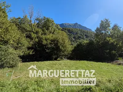 Terrain, 1 589 m²