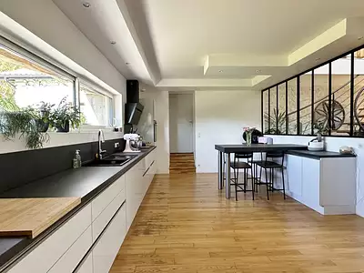 Maison, 200 m²