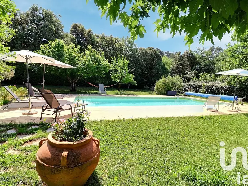 Maison, 168 m²