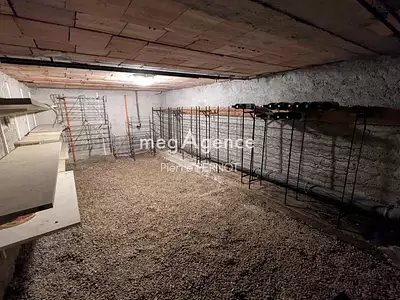 Maison, 240 m²