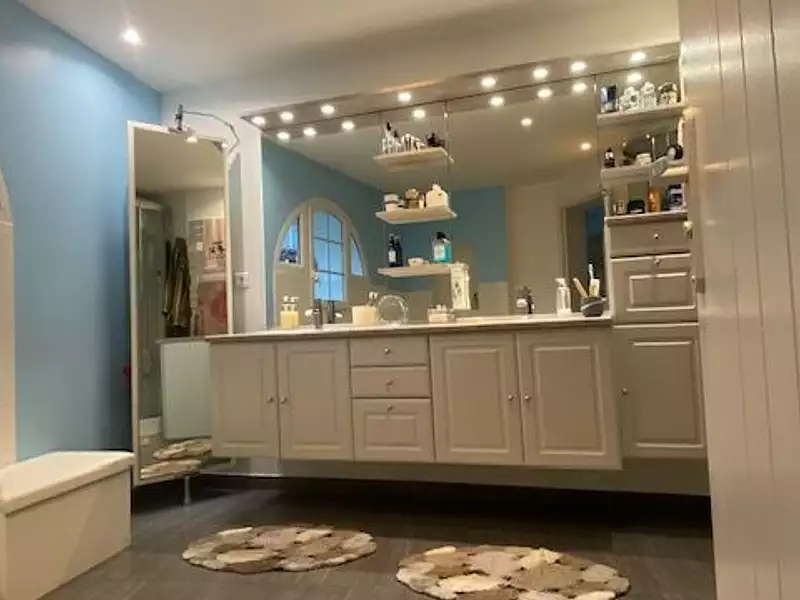 Maison, 205 m²