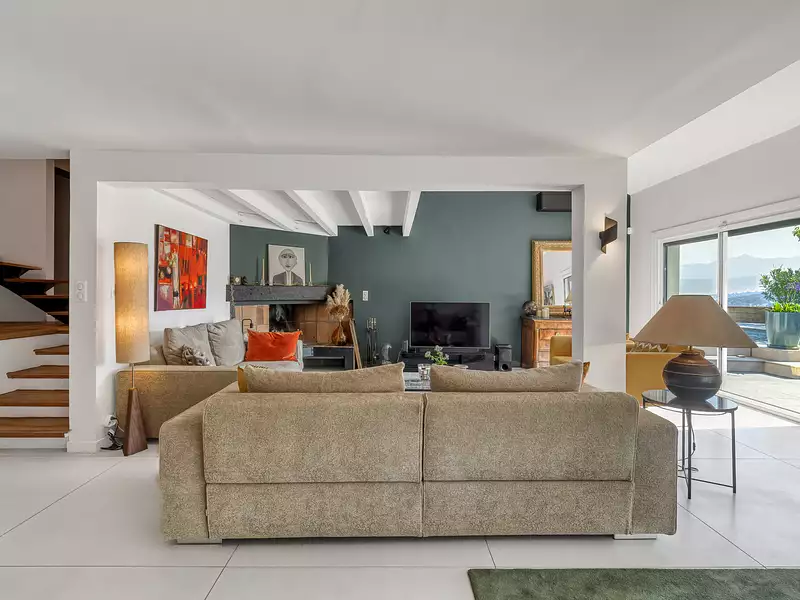 Maison, 243 m²